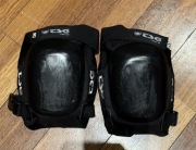 Ochraniacze kolan TSG FORCE III rozmiar L