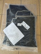 Oryginalne dywaniki welurowe Toyota Corolla e21 hybrid.