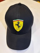 Czarna czapka z daszkiem Ferrari