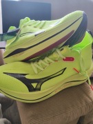 Buty do biegania mizuno neo vista rozmiar 44.