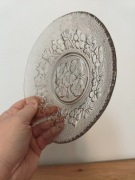 Talerzyk śniadaniowe szkło Ząbkowice bratki jaskry kolor dymiony