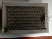 Kratka kominkowa 17x26,5 biała z żaluzja