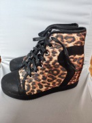 buty na koturnie r 36 panterka wkładka 23 cm Nowe