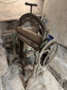 Industrialny magiel żeliwny oryginał loft vintage 1910-1925 Niemcy Śląsk 