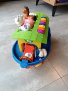 Arka Noego śpiewa, pianino, figurki