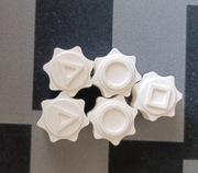 Gongi obciążone razem ważą  30g