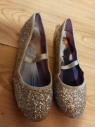 Buty balerinki H&M 34, z motywem Elsy i Anny
