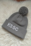 Ciepła Czapka Zimowa z Pomponem i Haftem KSSC - Kolor Szary damska