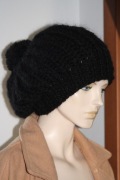 CZAPKA beret z pomponem RĘKODZIEŁO moher czarny XL