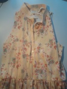 Sukienka bez rękawów w kwiaty PULL&BEAR