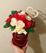 Flowerbox Dzień Babci wieczne róże 