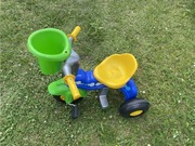 Rowerek z koszykiem i „kijem”