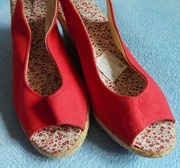 Inextenso Czerwone sandały na koturnach, espadryle 39/25cm