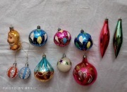 Bombki choinkowe PRL pajacyki bombki szklane dekorowane sopelki itd 