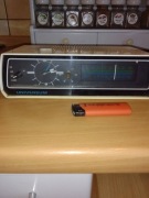 Radio budzik zegar Universum z lat 70-tych