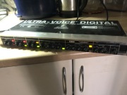 Ultra-Voice Digital VX2496 procesor Behringer 