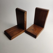 Zestaw dwóch podpórek do książek  - drewniane 