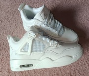 Stylowe białe Air Jordan 4 Retro 