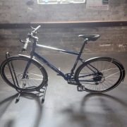 Marin Fairfax urban/fitness 1 2024r. rozmiar L niebieski