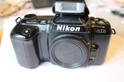 Nikon AF N6006 aparat analogowy z baterią CRP2