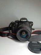 Aparat CANON EOS 2000D + 18-55 DC III