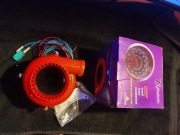 Elektroniczny uniwersalny zawór zrzutowy turbo