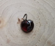 Zawieszka bursztynowe jabłko vintage PRL