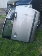 Drzwi prawe 3008, szyba rocznik 09, tapicerka