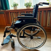 Wózek inwalidzki ze stopów lekkich V300 Vermeiren