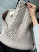 Beżowy sweter wełniany hm wełna 100% sweter w serek  