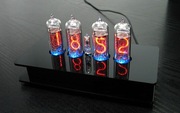 Zegar Nixie   z  czterema  lampami  IN-14