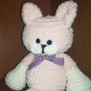 Maskotka robiona na szydełku. Kotek na szydełku. 