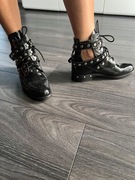 Buty skórzane marki Evy Minge 