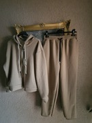 Komplet damski dresowy typ masełko beżowy bluza z kapturem na zamek 