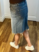 Spódnica do kolan jeansowa