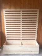 Donica drewniana z pergolą kratką