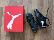 BUTY PUMA FUTURE 7 PLAY FG/AG Jr 107734 02 CZARNY nr.38 -24 cm J.NOWE