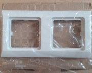 Ramka podwójna Hager Polo Optima biała foliowana.