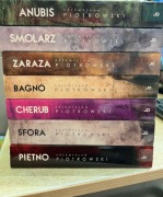 Przemysław Piotrowski komplet 7 tomów Anubis, Cherub, Smolarz, Sfora nowe