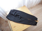 Spodnie dresowe chłopięce na 164 cm