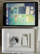 Apple IPad 8 generacji Cellular ( na kartę SIM ) bateria 100