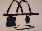 Pas taktyczny z szelkami