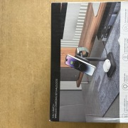 ładowarka bezprzewodowa 3 w 1 ESR HaloLock z technologią CryoBoost