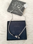 VEZZI piękny srebrny naszyjnik gruby splot koniczynka z cyrkoniami NOWY