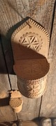 Pojemnik drewniany, ludowy. 