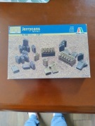 1/35 ITALERI 402 Kanistry
