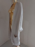 sweter narzutka dzianinowa standard