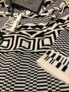 Kardigan - narzutka w Asteckie wzory