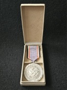 Niemcy, III Rzesza, Luftschutz medal w pudełku.