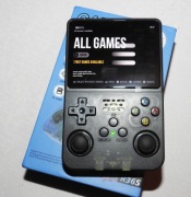 Konsola R36S - nowa - oryginalna - Panel V4